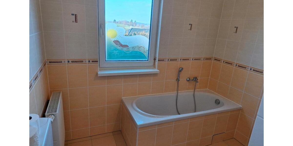 Bungalow Hattert - 4 Zimmer, 100 m&sup2;, 1.300&euro; | Angebot:25621470