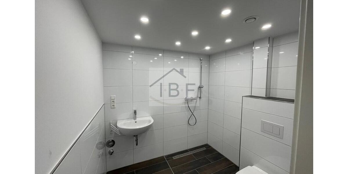 Etagenwohnung Siegen - 2 Zimmer, 72 m&sup2;, 828&euro; | Angebot:23509163