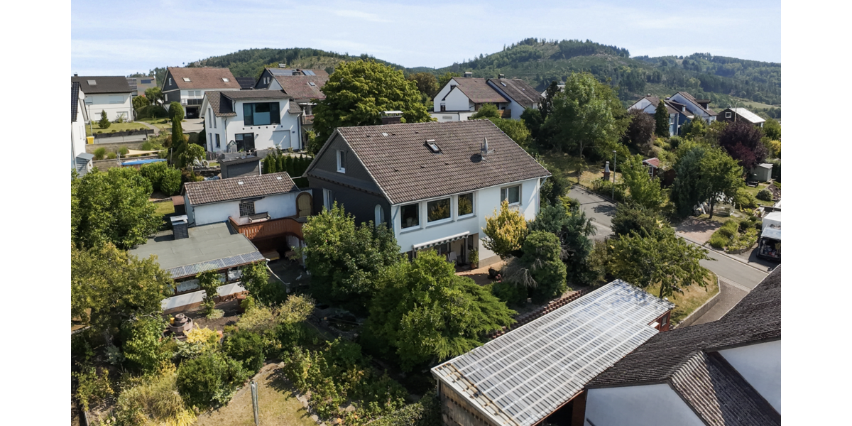 Einfamilienhaus Bad Laasphe - 6 Zimmer, 183 m&sup2;, 336.000&euro; | Angebot:22855711