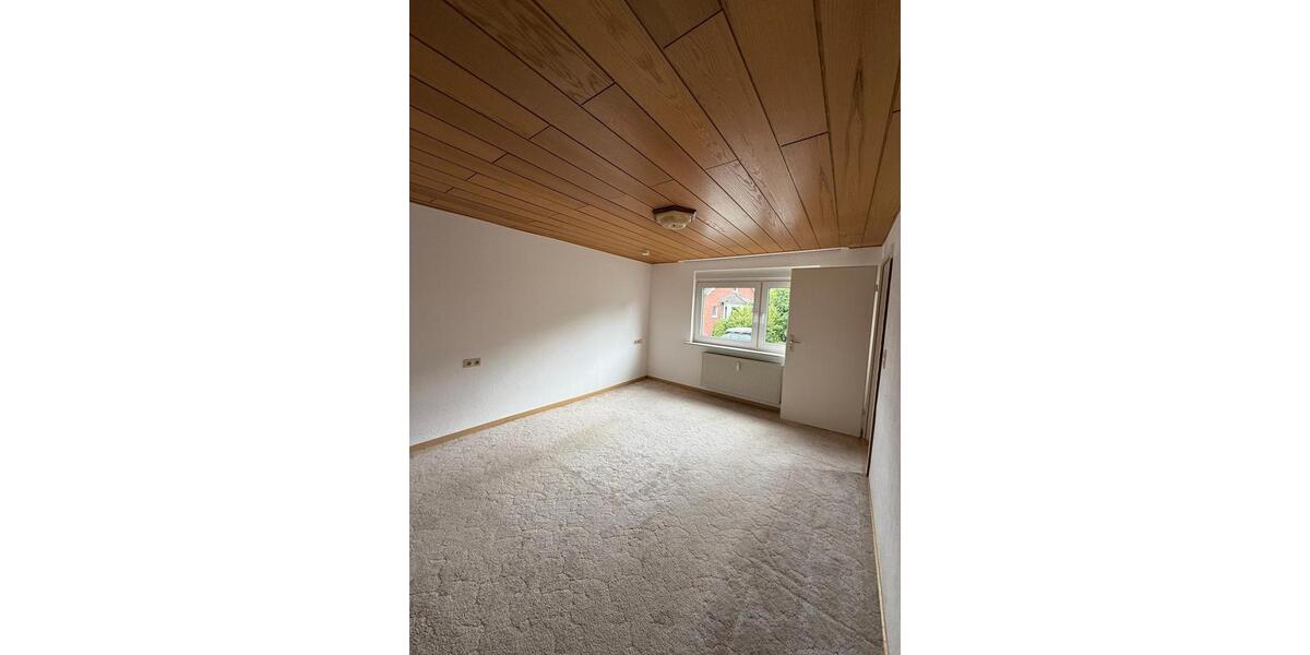 Erdgeschoßwohnung Wilnsdorf - 4 Zimmer, 106 m&sup2;, 850&euro; | Angebot:25519529