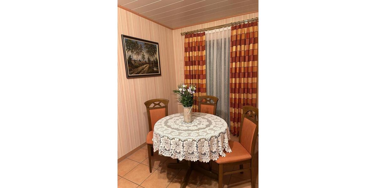 Einfamilienhaus Gebhardshain - 8 Zimmer, 200 m&sup2;, 395.000&euro; | Angebot:25838840