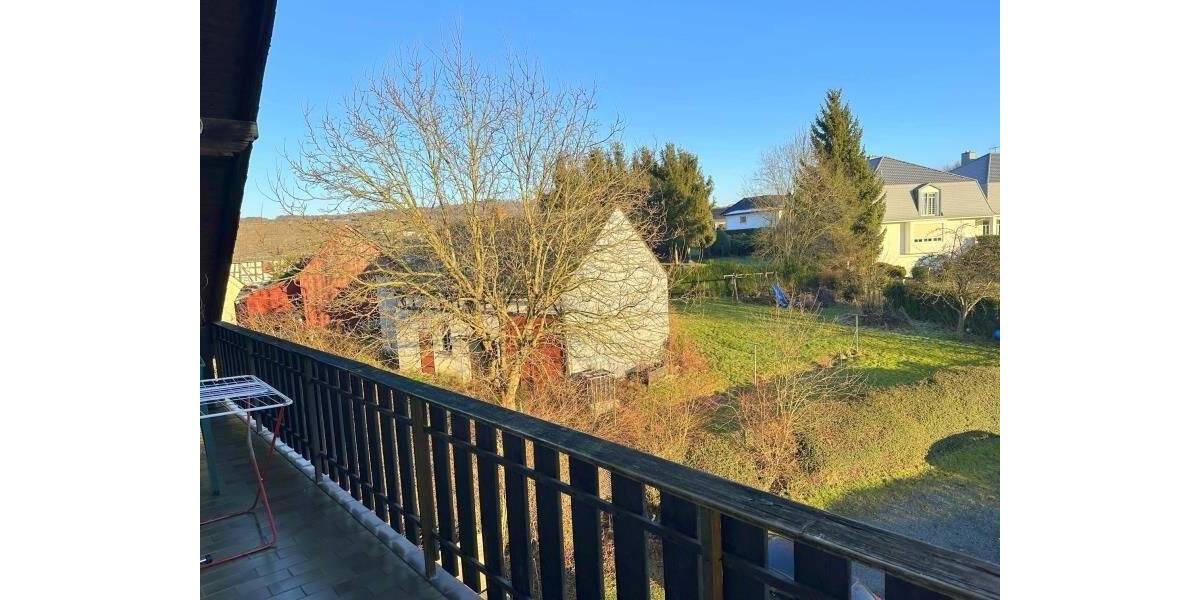 Etagenwohnung Atzelgift - 6 Zimmer, 150 m&sup2;, 125.000&euro; | Angebot:25734817