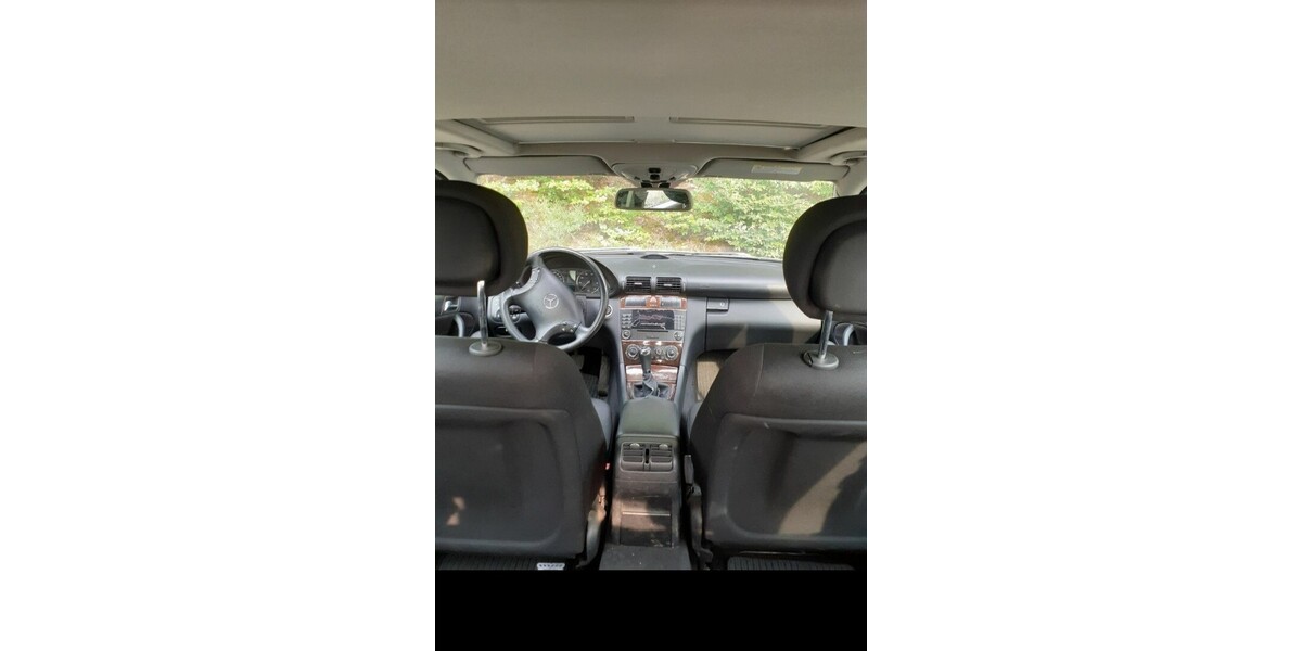 Mercedes-Benz c-180 232.323 km 2.200 &euro; Eschenburg 35713