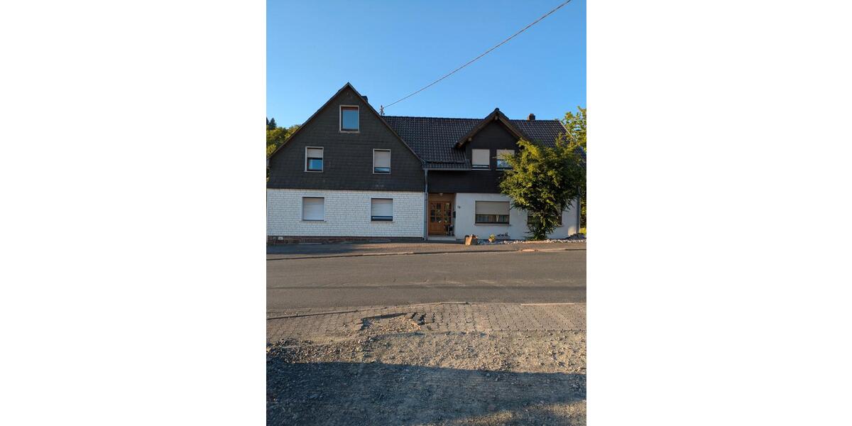 Mehrfamilienhaus, Wohnhaus Netphen - 9 Zimmer, 205 m&sup2;, 299.000&euro; | Angebot:26737644