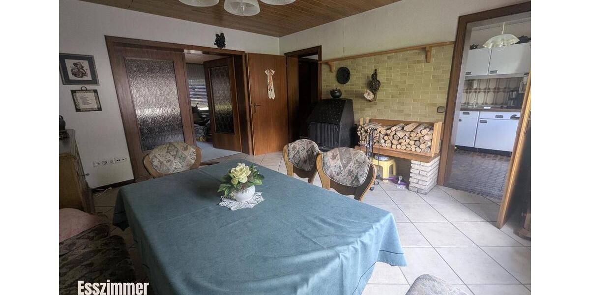 Einfamilienhaus Netphen - 2 Zimmer, 180 m&sup2;, 240.000&euro; | Angebot:26822015