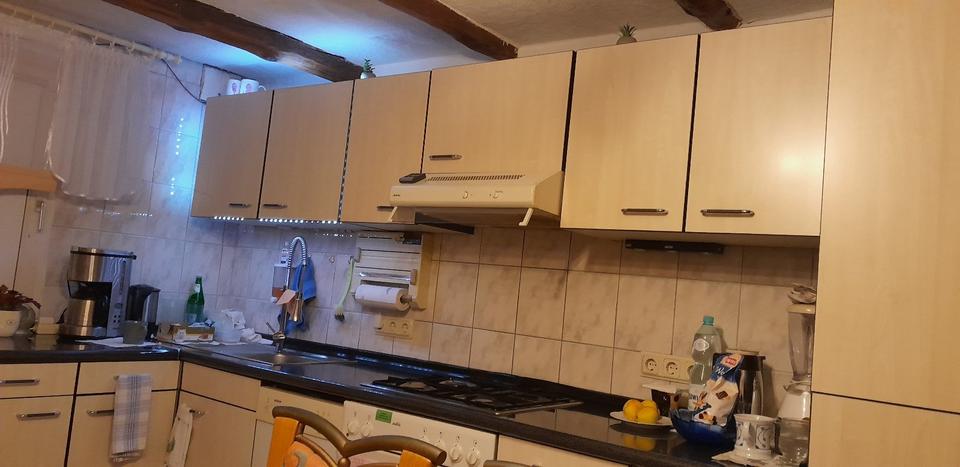 Etagenwohnung Waldbröl - 6 Zimmer, 160 m&sup2;, 1.450&euro; | Angebot:25937166