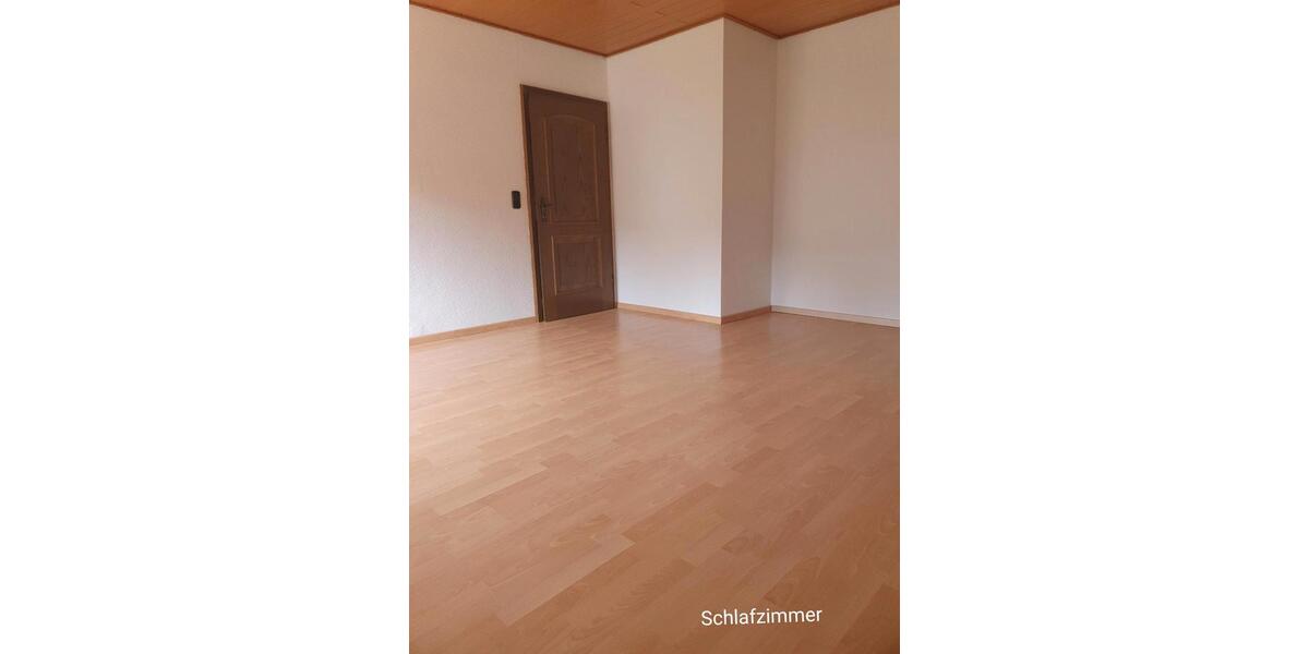 Dachgeschoßwohnung Scheuerfeld - 3 Zimmer, 111 m&sup2;, 139.999&euro; | Angebot:26868431
