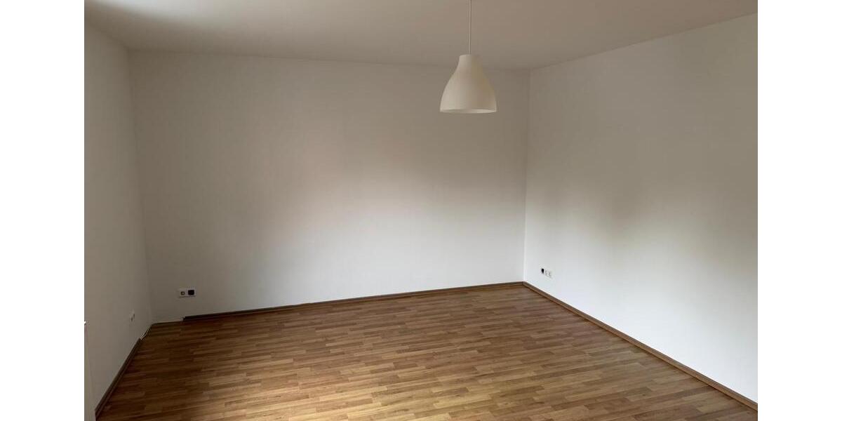 Etagenwohnung Siegen Kaan-Marienborn - 2 Zimmer, 77 m&sup2;, 700&euro; | Angebot:26459612