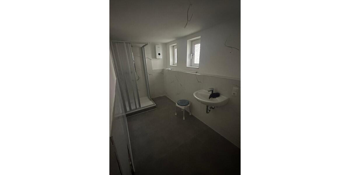 Erdgeschoßwohnung Kreuztal - 2.5 Zimmer, 80 m&sup2;, 800&euro; | Angebot:24327647