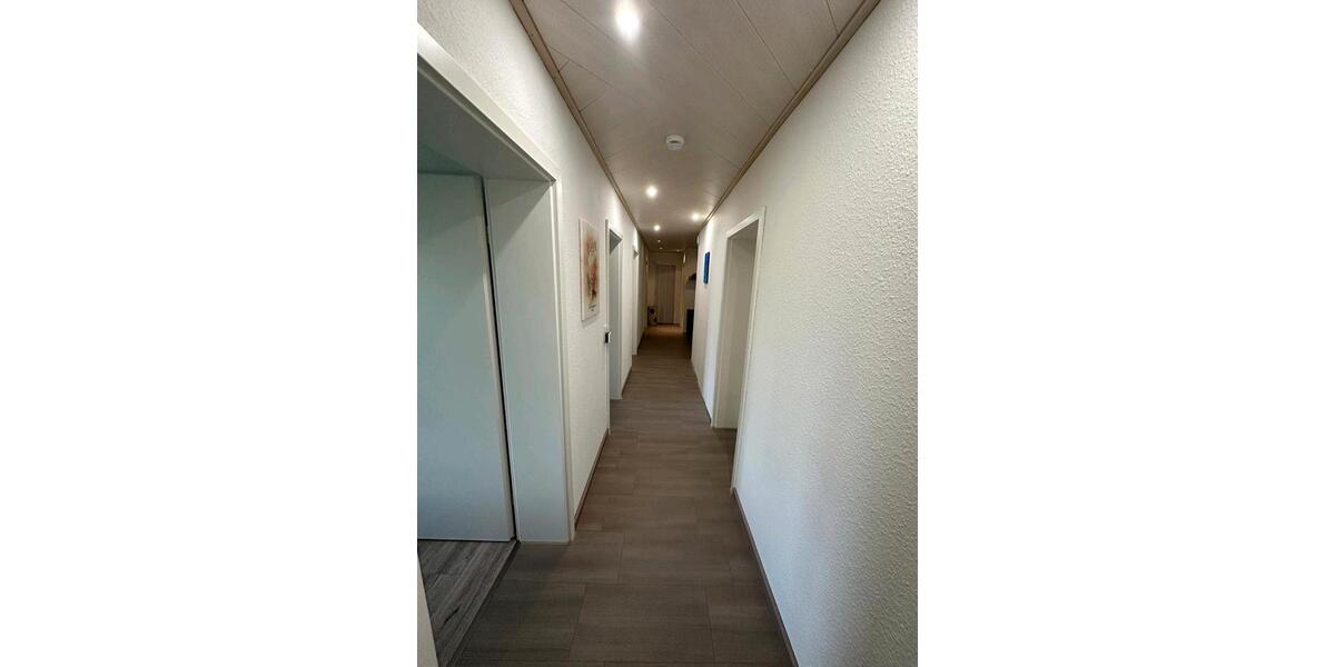 Erdgeschoßwohnung Kreuztal - 3 Zimmer, 80 m&sup2;, 800&euro; | Angebot:26048924