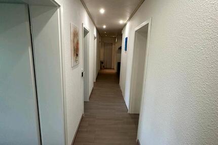 Wohnung Kreuztal - 3 Zimmer, 80 m&sup2;, 800&euro; | Angebot:26048924
