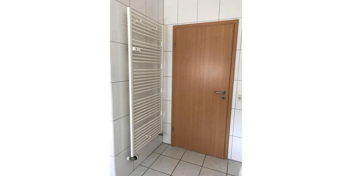 Erdgeschoßwohnung Pracht - 3 Zimmer, 80 m&sup2;, 920&euro; | Angebot:25823383
