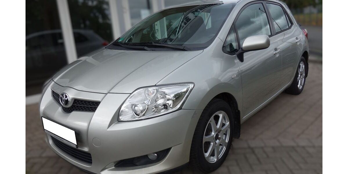 Toyota Auris 143.000 km 4.999 &euro; Herborn 35745