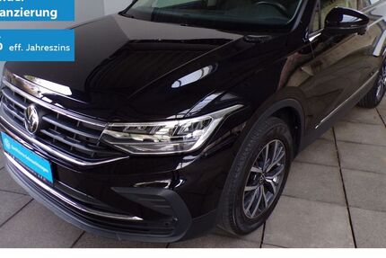 VW Tiguan 43.333 km 27.970 &euro; Lennestadt 57368