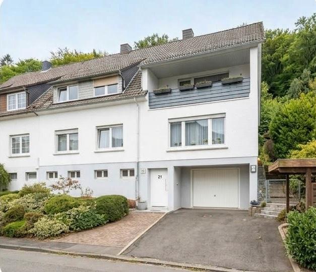 Doppelhaushälfte Siegen Eiserfeld - 7 Zimmer, 169 m&sup2;, 340.000&euro; | Angebot:27617992