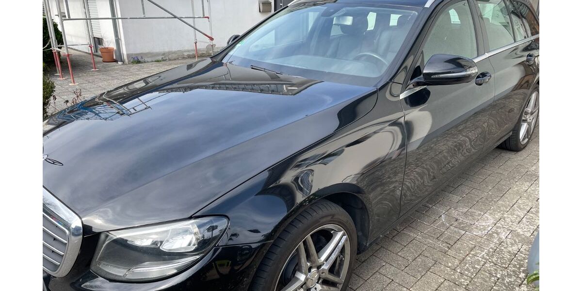 Mercedes-Benz E 200 223.000 km 15.900 &euro; Hachenburg 57627