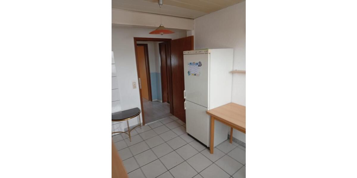 Dachgeschoßwohnung Eschenburg - 4 Zimmer, 80 m&sup2;, 500&euro; | Angebot:25045918