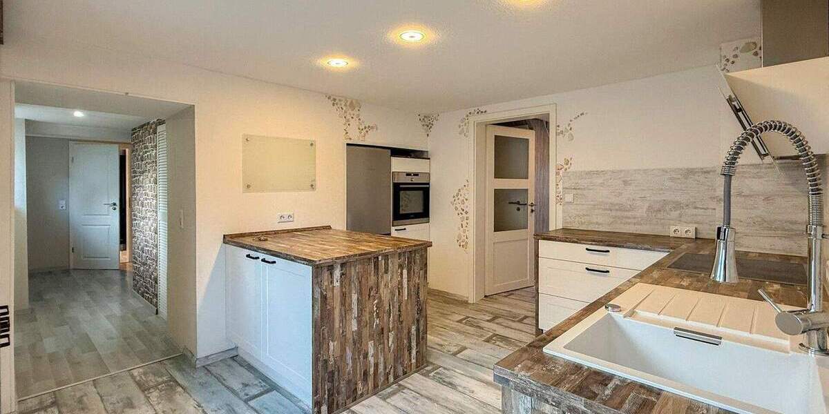 Einfamilienhaus Marzhausen - 9 Zimmer, 266 m&sup2;, 250.000&euro; | Angebot:25691935