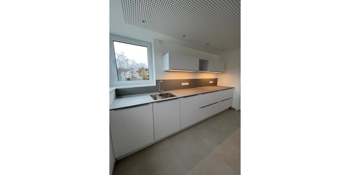 Maisonettenwohnung Siegen - 5 Zimmer, 190 m&sup2;, 1.900&euro; | Angebot:26602676