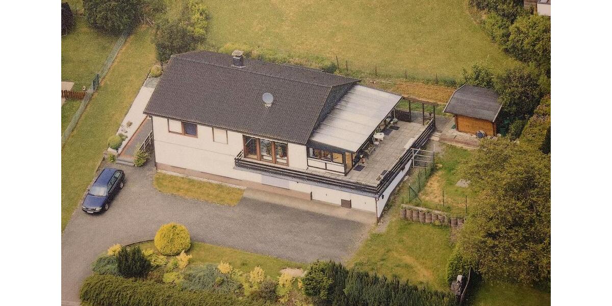 Mehrfamilienhaus, Wohnhaus Reichshof - 6 Zimmer, 200 m&sup2;, 330.000&euro; | Angebot:25161756