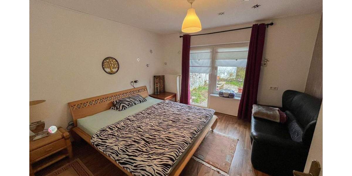 Etagenwohnung Wilnsdorf Anzhausen - 4 Zimmer, 126 m&sup2;, 235.000&euro; | Angebot:25738153