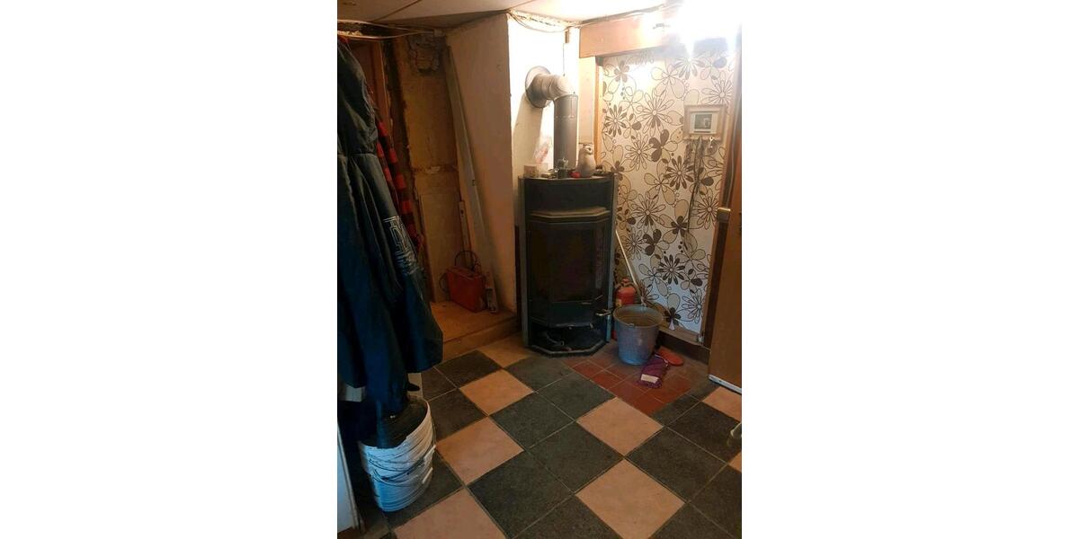 Mehrfamilienhaus, Wohnhaus Steinebach/Sieg Sieg - 7 Zimmer, 200 m&sup2;, 180.000&euro; | Angebot:25965808