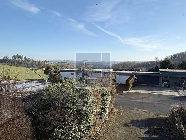 Einfamilienhaus Siegen Dillnhütten - 4 Zimmer, 174 m&sup2;, 390.000&euro; | Angebot:26391054