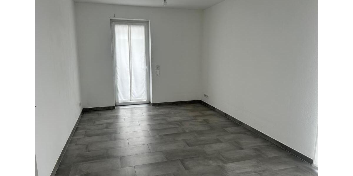 Doppelhaushälfte Eschenburg - 3 Zimmer, 103 m&sup2;, 750&euro; | Angebot:25592608