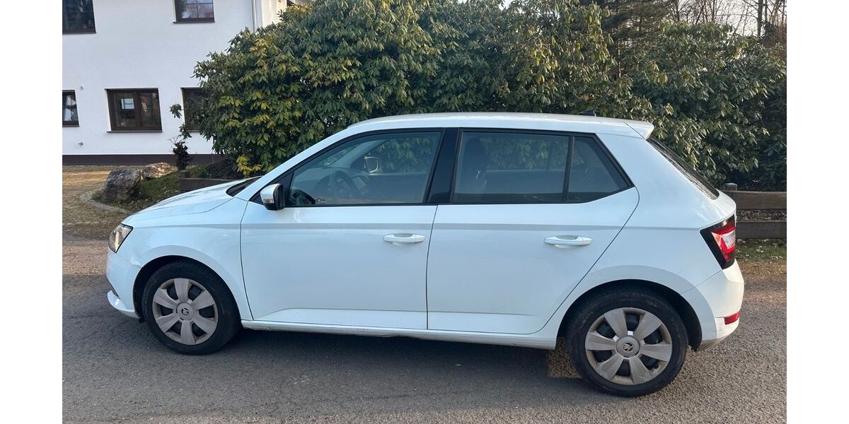 Skoda Fabia 288.800 km 4.400 &euro; Kreuztal 57223