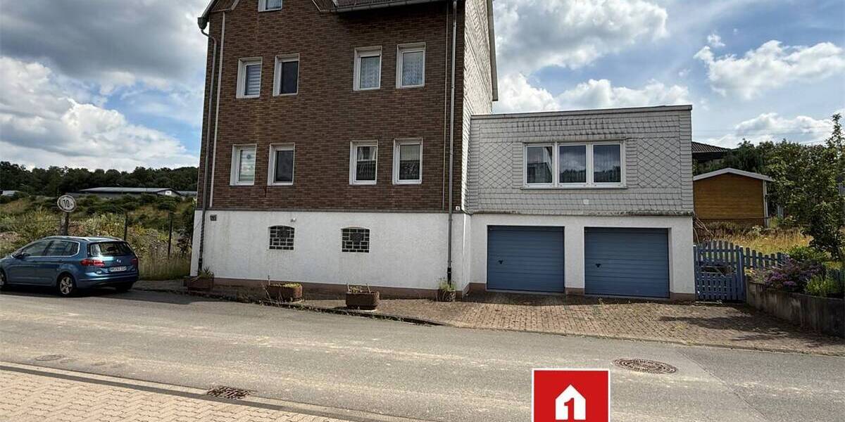 Einfamilienhaus Herdorf - 9 Zimmer, 180 m&sup2;, 229.000&euro; | Angebot:25691804