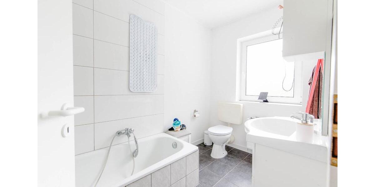 Etagenwohnung Dillenburg - 3.5 Zimmer, 87 m&sup2;, 820&euro; | Angebot:26661071