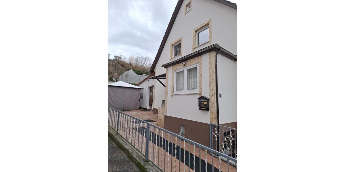 Einfamilienhaus Dillenburg Nanzenbach - 4 Zimmer, 104 m&sup2;, 220.000&euro; | Angebot:25289367