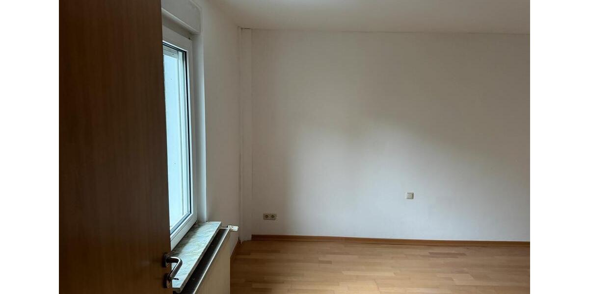 Etagenwohnung Siegen Eiserfeld - 3 Zimmer, 70 m&sup2;, 850&euro; | Angebot:26317737