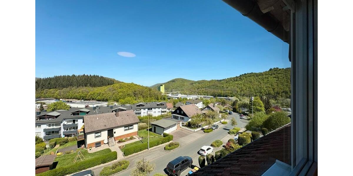 Dachgeschoßwohnung Dillenburg - 3.5 Zimmer, 94 m&sup2;, 890&euro; | Angebot:26665888