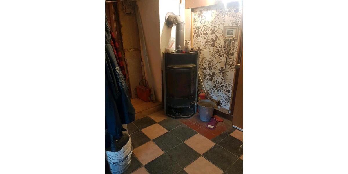 Mehrfamilienhaus, Wohnhaus Steinebach/Sieg Sieg - 8 Zimmer, 200 m&sup2;, 180.000&euro; | Angebot:25406963