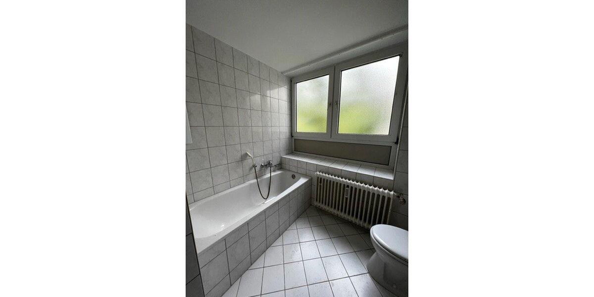 Etagenwohnung Siegen Dillnhütten - 4 Zimmer, 143 m&sup2;, 1.050&euro; | Angebot:26422038