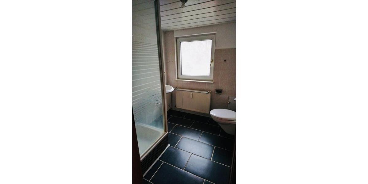 Einfamilienhaus Herborn - 7 Zimmer, 180 m&sup2;, 529.000&euro; | Angebot:23151171