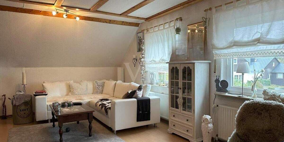 Etagenwohnung Dillenburg / Niederscheld Niederscheld - 8 Zimmer, 216 m&sup2;, 278.000&euro; | Angebot:25663177