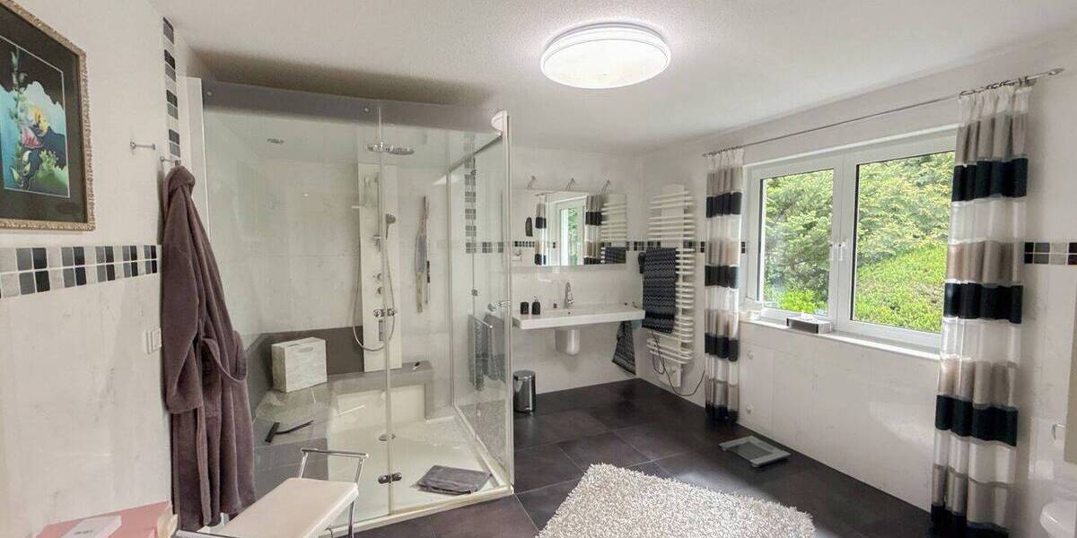 Einfamilienhaus Kirchen - 7 Zimmer, 198 m&sup2;, 369.000&euro; | Angebot:26885859