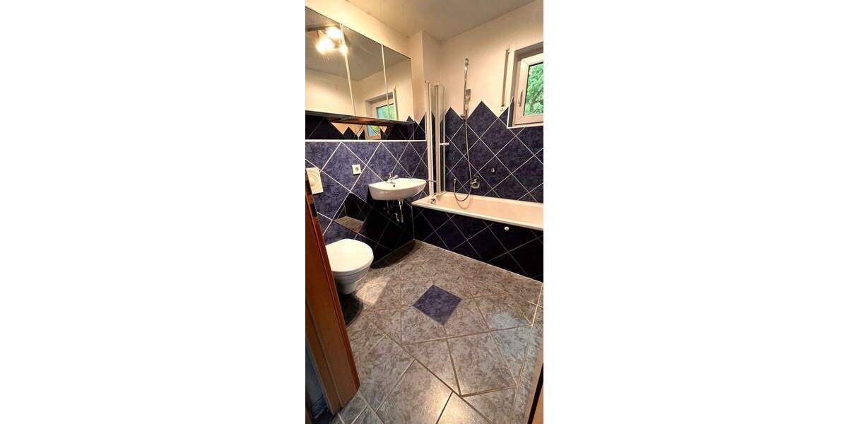 Etagenwohnung Dillenburg - 3 Zimmer, 72 m&sup2;, 179.000&euro; | Angebot:25815033