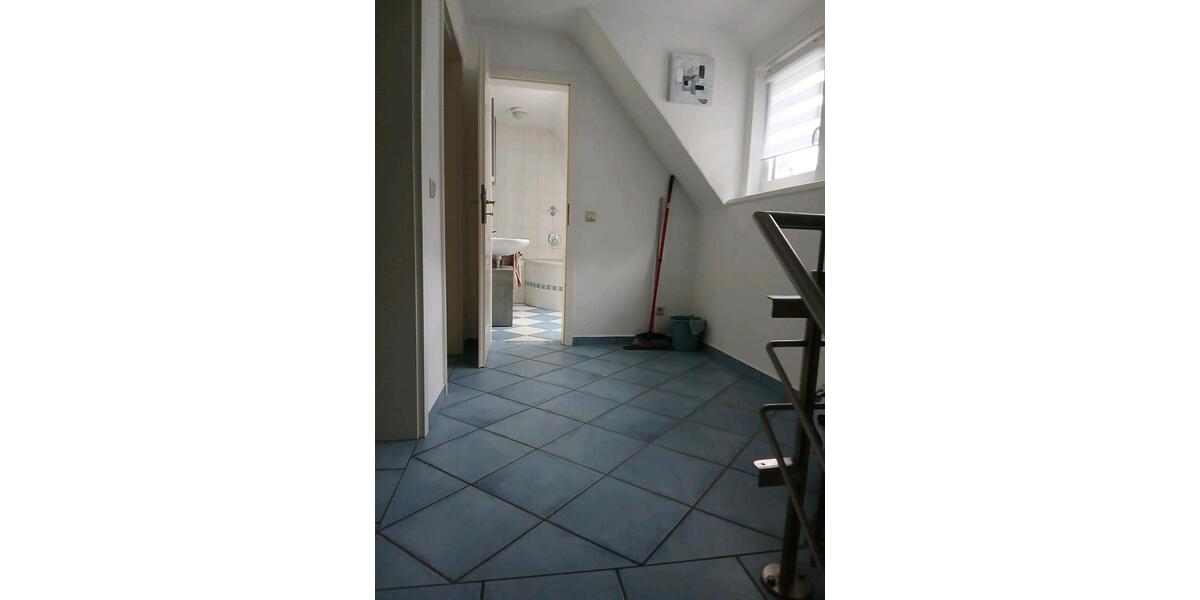 Etagenwohnung Siegen Kaan-Marienborn - 2 Zimmer, 85 m&sup2;, 840&euro; | Angebot:25635991