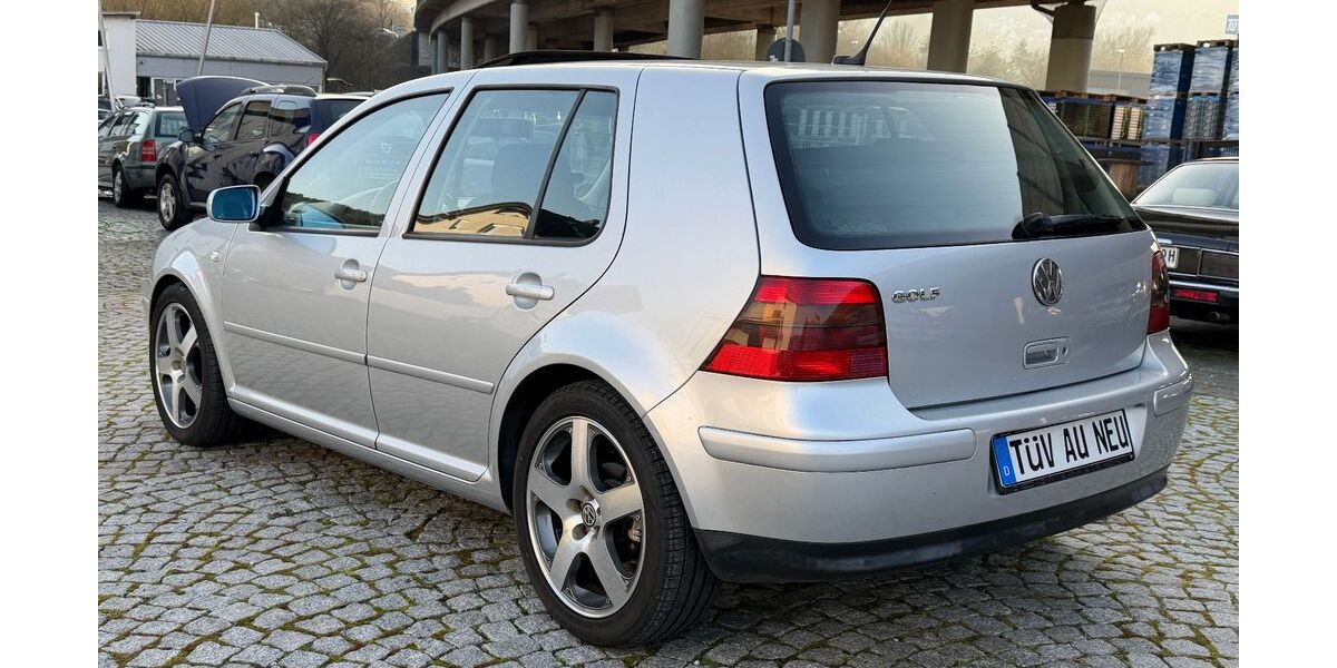 VW Golf 211.460 km 7.950 &euro; Herborn 35745