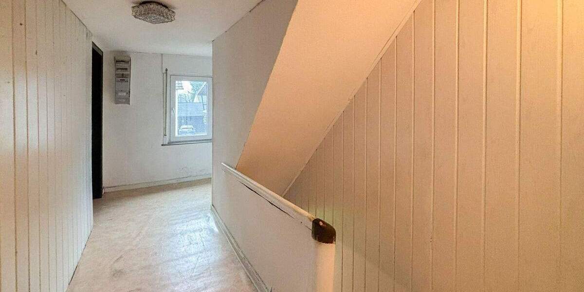 Einfamilienhaus Hamm VG - 7 Zimmer, 120 m&sup2;, 125.000&euro; | Angebot:25776417