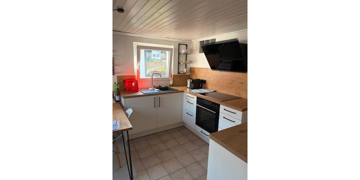 Einfamilienhaus Kreuztal - 2 Zimmer, 50 m&sup2;, 445&euro; | Angebot:25405560