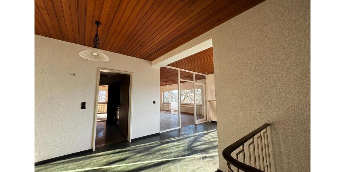 Einfamilienhaus Herborn - 7 Zimmer, 215 m&sup2;, 365.000&euro; | Angebot:25064000