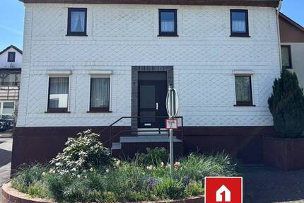 Haus Hamm/Sieg Sieg - 6 Zimmer, 214 m&sup2;, 129.000&euro; | Angebot:25691824