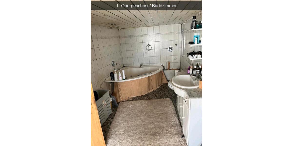 Mehrfamilienhaus, Wohnhaus Steinebach/Sieg Sieg - 8 Zimmer, 200 m&sup2;, 180.000&euro; | Angebot:25406963