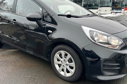 Kia Rio 59.350 km 5.700 &euro; Eschenburg - Hirzenhain 35713