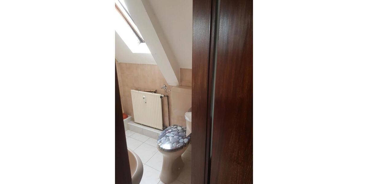 Dachgeschoßwohnung Siegen Weidenau - 1 Zimmer, 27 m&sup2;, 450&euro; | Angebot:25979626