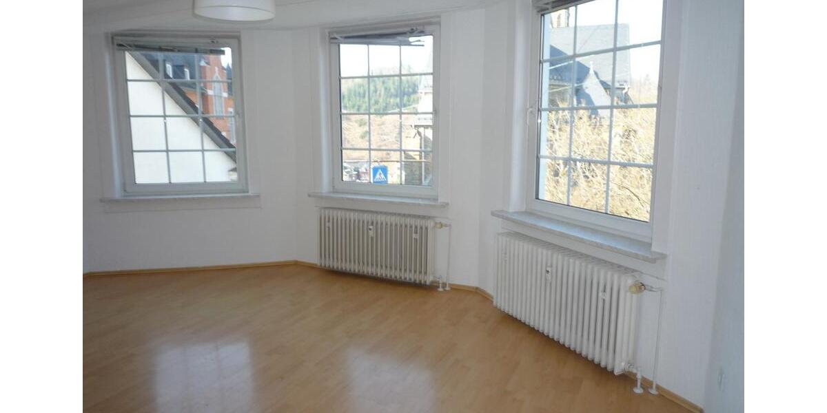 Etagenwohnung Kirchen (Sieg) - 2 Zimmer, 85 m&sup2;, 410&euro; | Angebot:25933706